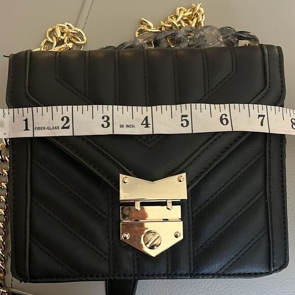 Mia K. Collection black‎ quilted crossbody bag - Picture 16 of 16